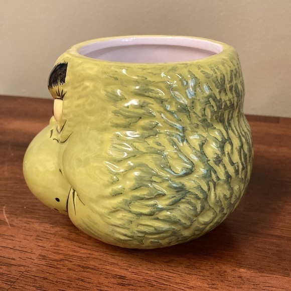 NEW DR. SEUSS GRINCH SCULPTED CERAMIC MUG - Picture 7 of 9